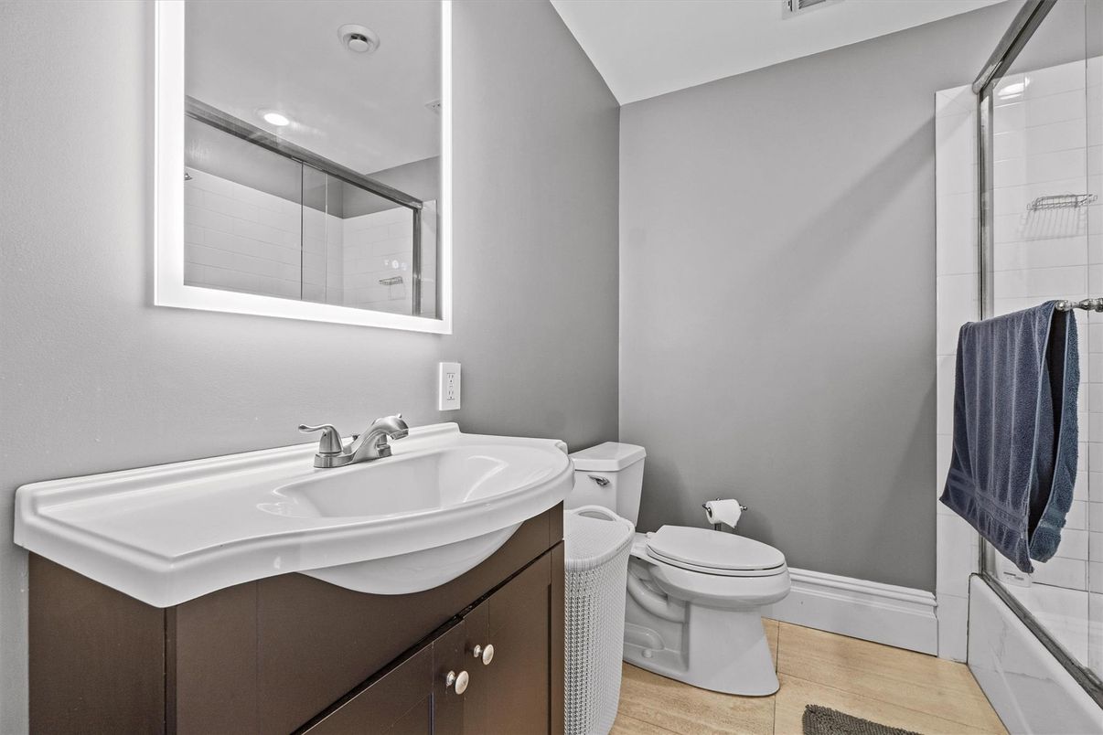 Bathroom, Interior, Recessed Lighting, Wood Texture Flooring