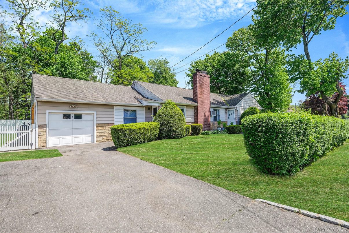 Attached, Backyard, Exterior, Facade, Cape Cod