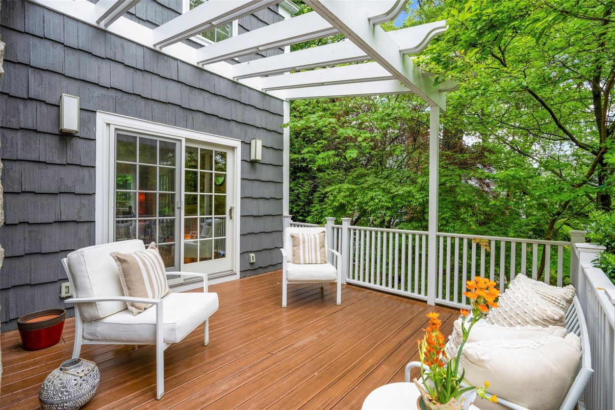 Exterior, Wood Texture Flooring