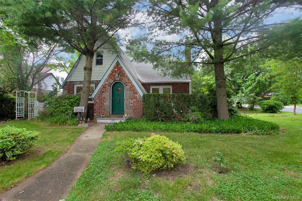 Exterior, Facade, Brick Facade, Tudor Revival