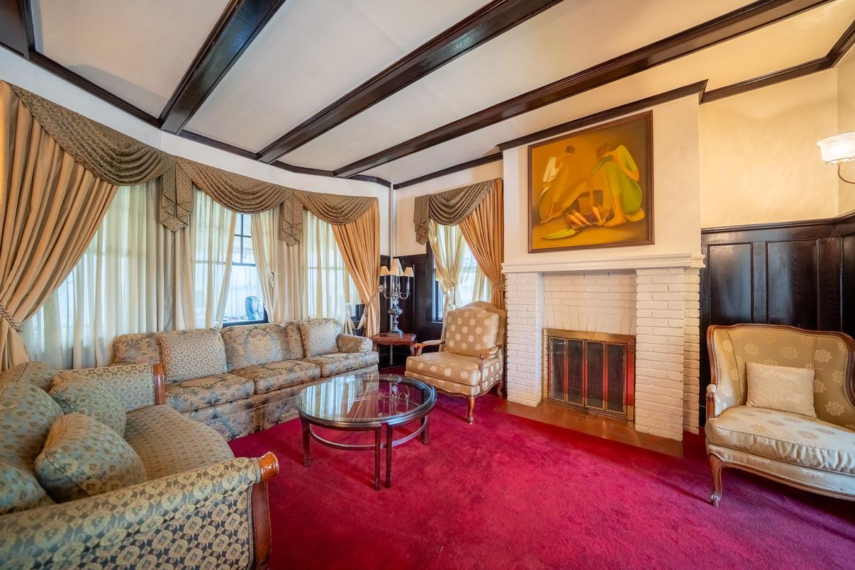 Fireplace, Interior, Living room