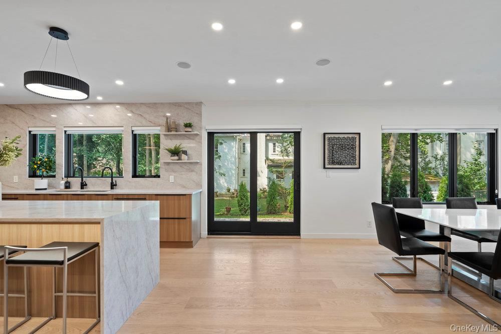 Dining room, Interior, Kitchen, Pendant Lights, Recessed Lighting, Wood Texture Flooring