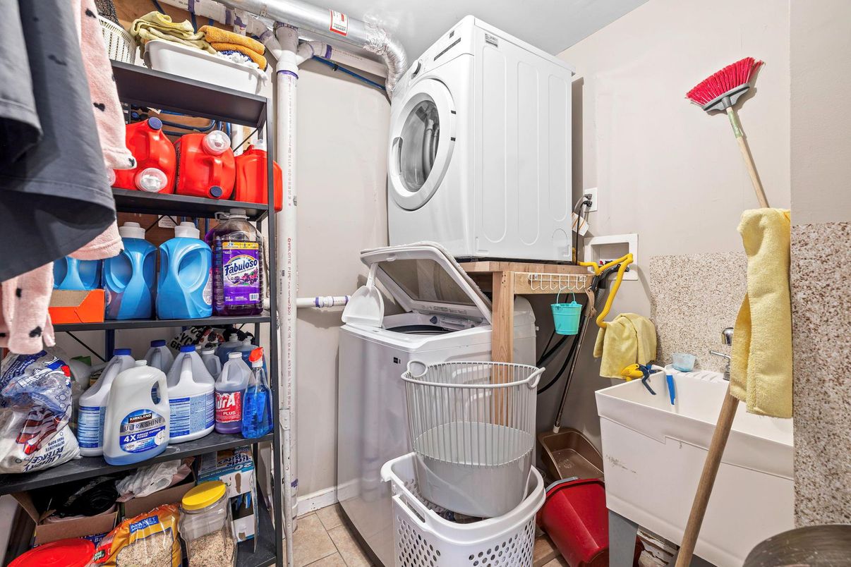Interior, Washer