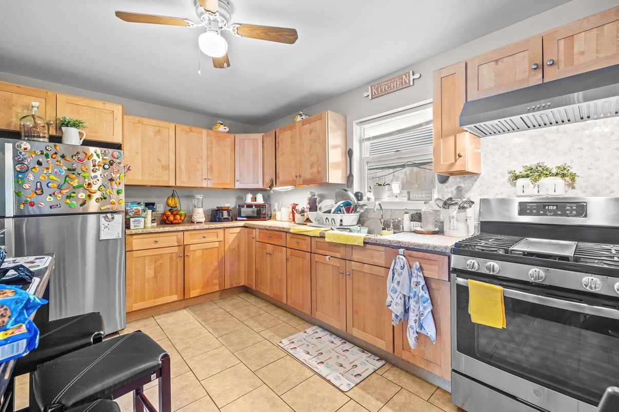 Interior, Kitchen, Stainless Steel Appliances