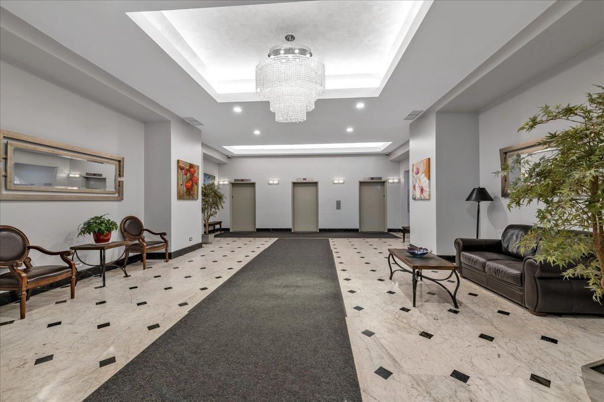 Chandelier, Interior, Recessed Lighting