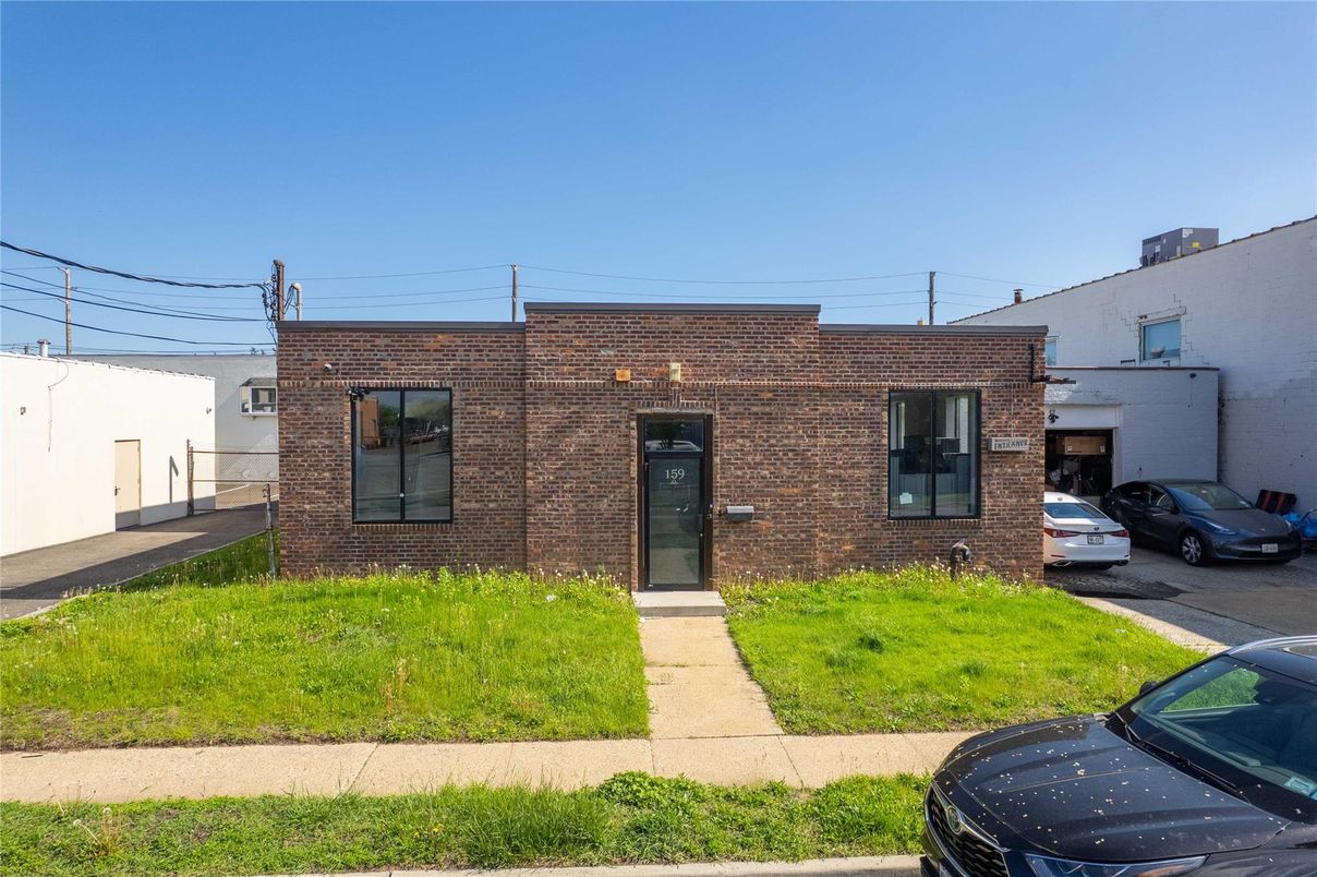 Exterior, Facade, Brick Facade, Modern