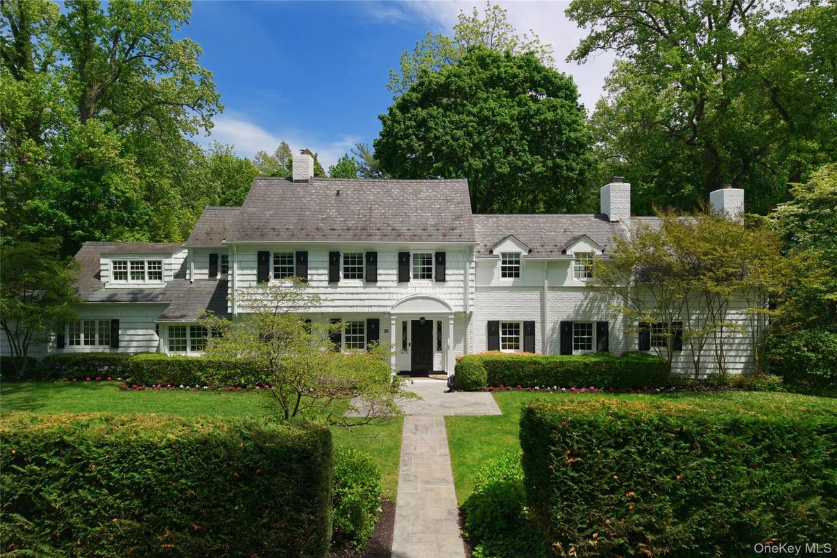 Backyard, Exterior, Facade, French Provincial