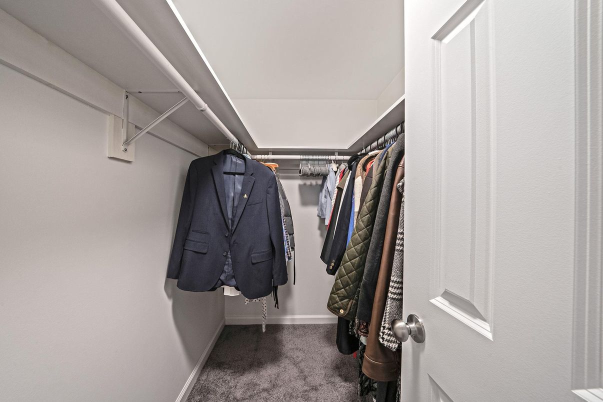 Interior, Walk-in Closets