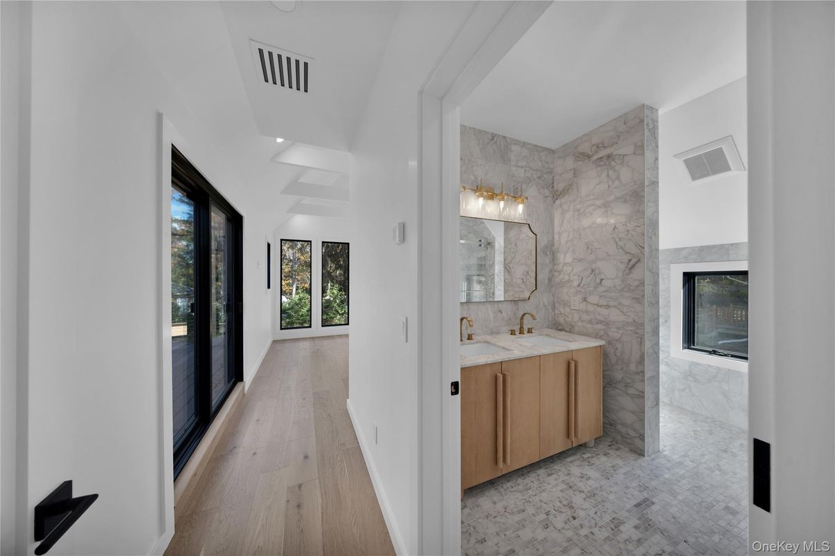 Bathroom, Interior, Marble Walls, Recessed Lighting, Wood Texture Flooring