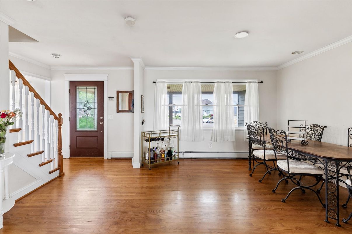 Dining room, Interior, Wood Texture Flooring