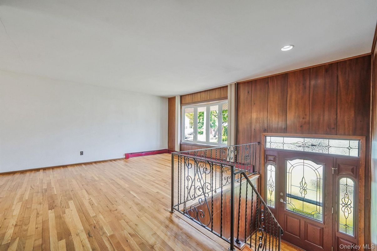Interior, Recessed Lighting, Wood Texture Flooring, Wooden Walls