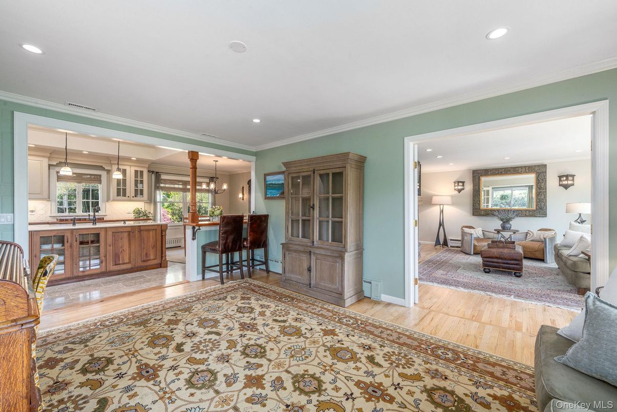 Interior, Living room, Pendant Lights, Recessed Lighting, Wood Texture Flooring