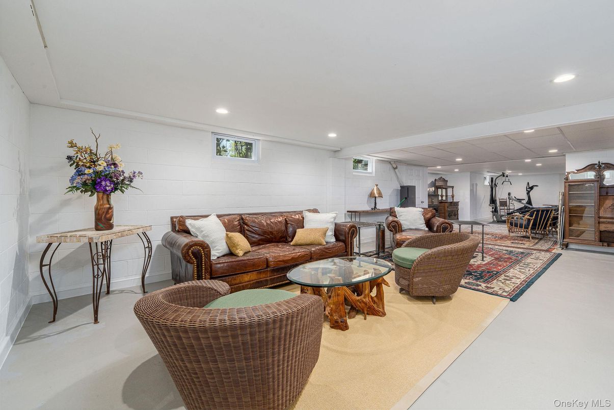 Fitness Equipment, Interior, Living room, Recessed Lighting