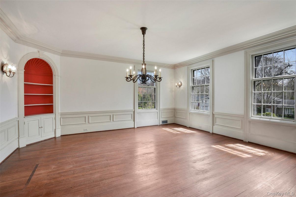 Chandelier, Empty room, Interior, Wood Texture Flooring