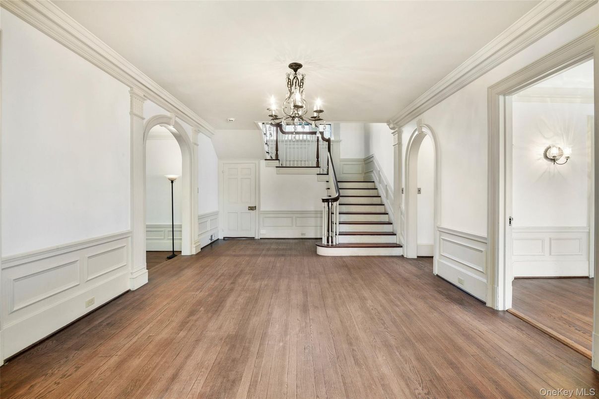 Chandelier, Interior, Wood Texture Flooring