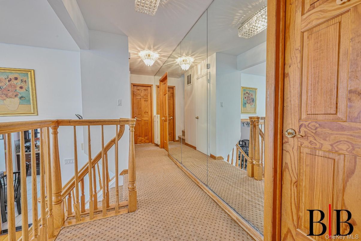 Chandelier, Interior