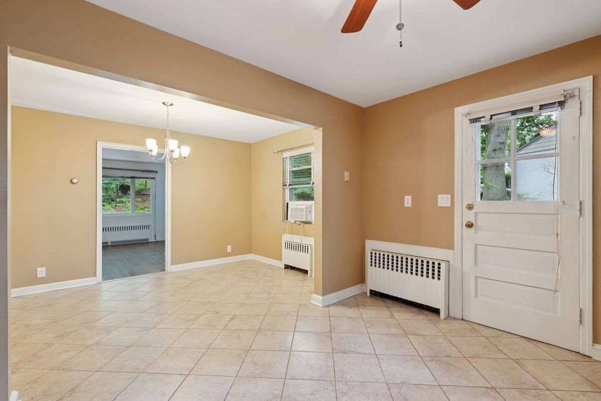 Chandelier, Empty room, Interior