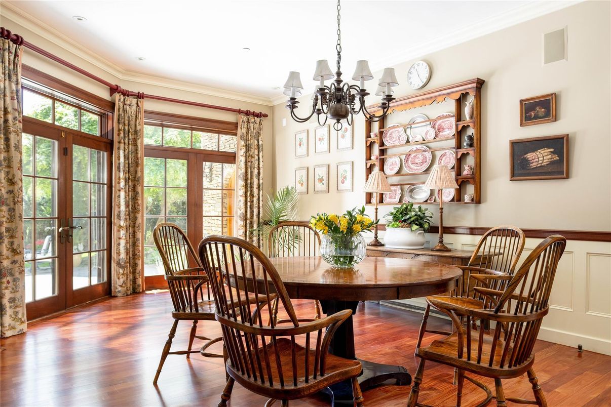 Chandelier, Dining room, Interior, Wood Texture Flooring