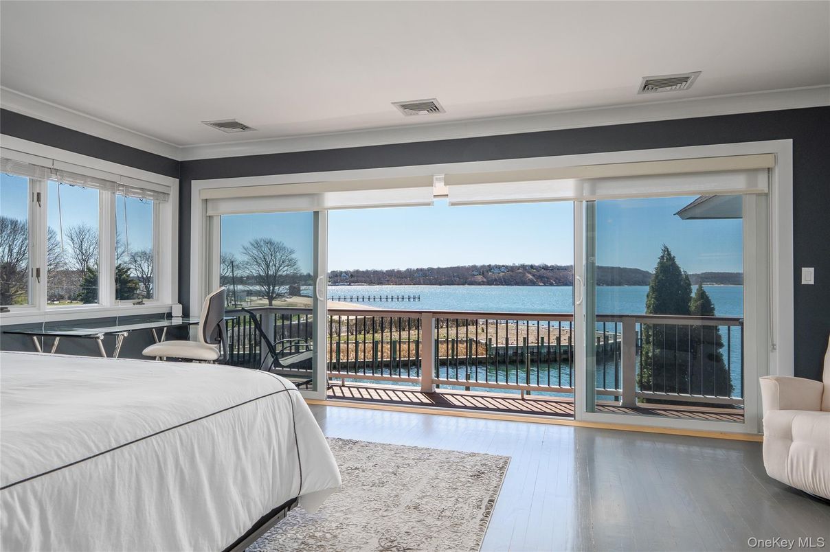 Bedroom, Interior, Water, Wood Texture Flooring