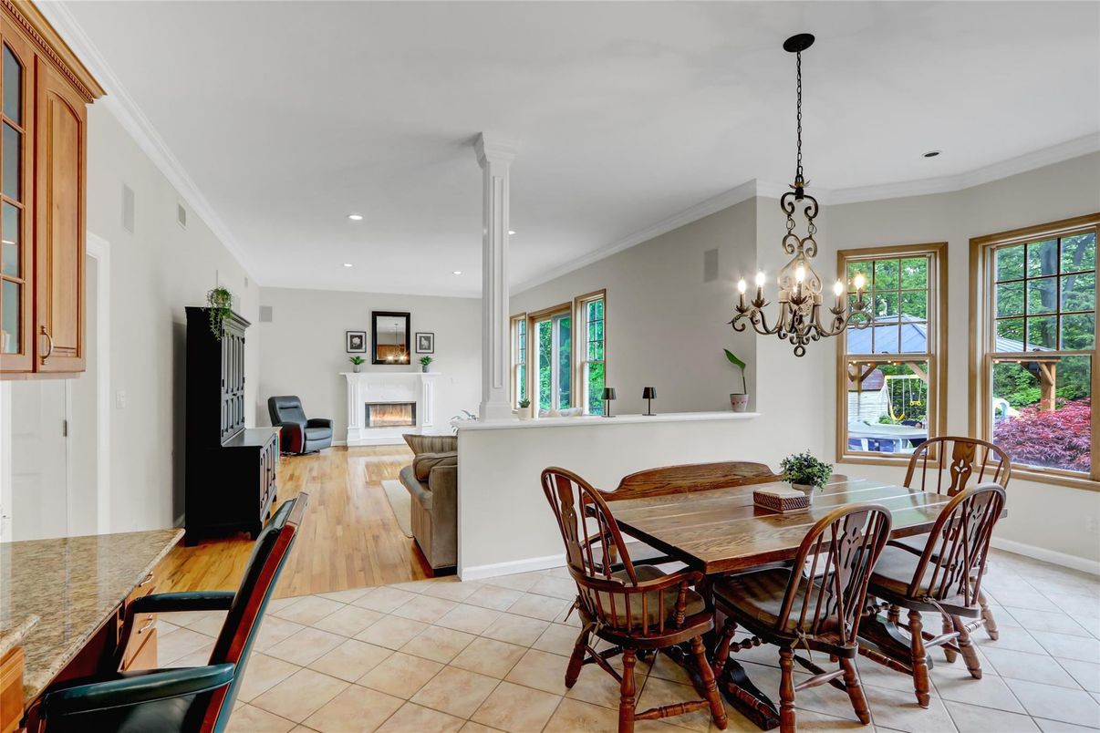 Chandelier, Dining room, Fireplace, Interior, Recessed Lighting, Wood Texture Flooring
