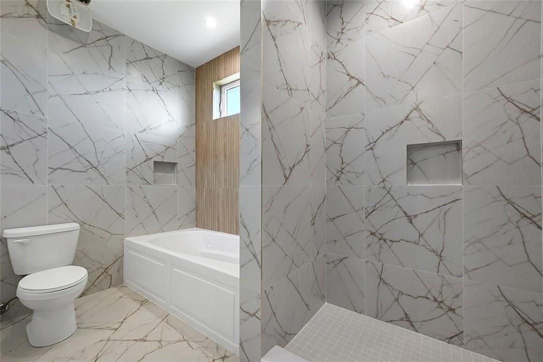 Bathroom, Interior, Marble, Marble Walls, Recessed Lighting