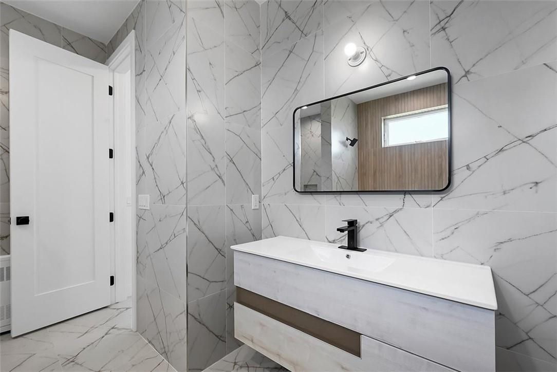 Bathroom, Interior, Marble, Marble Walls