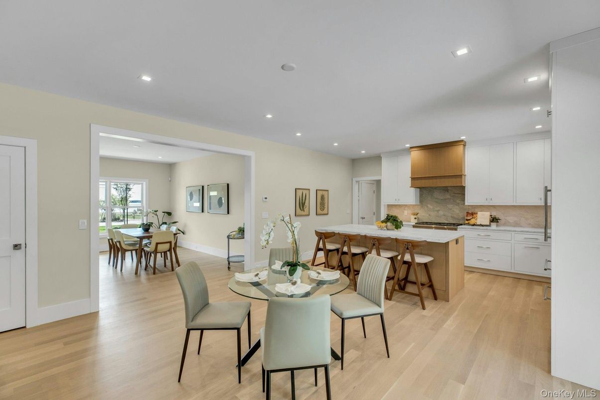 Dining room, Interior, Kitchen, Recessed Lighting, Wood Texture Flooring