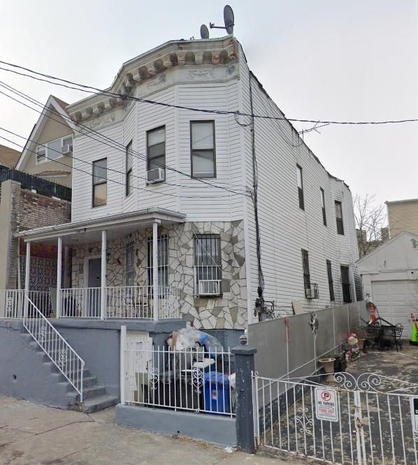Detached Garage, Exterior, Facade, Rowhouse
