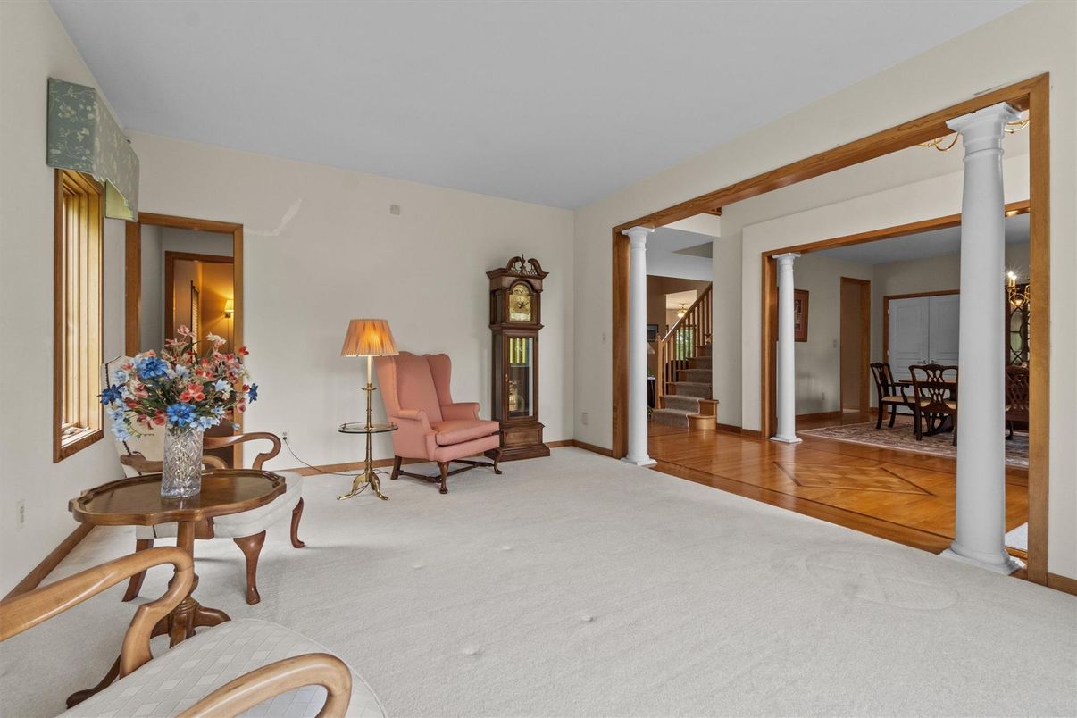 Dining room, Interior