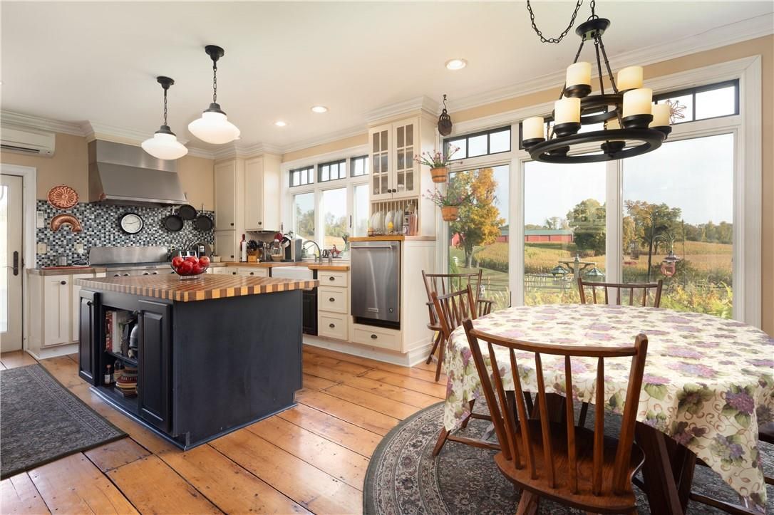 Dining room, Interior, Kitchen, Pendant Lights, Recessed Lighting, Wood Texture Flooring