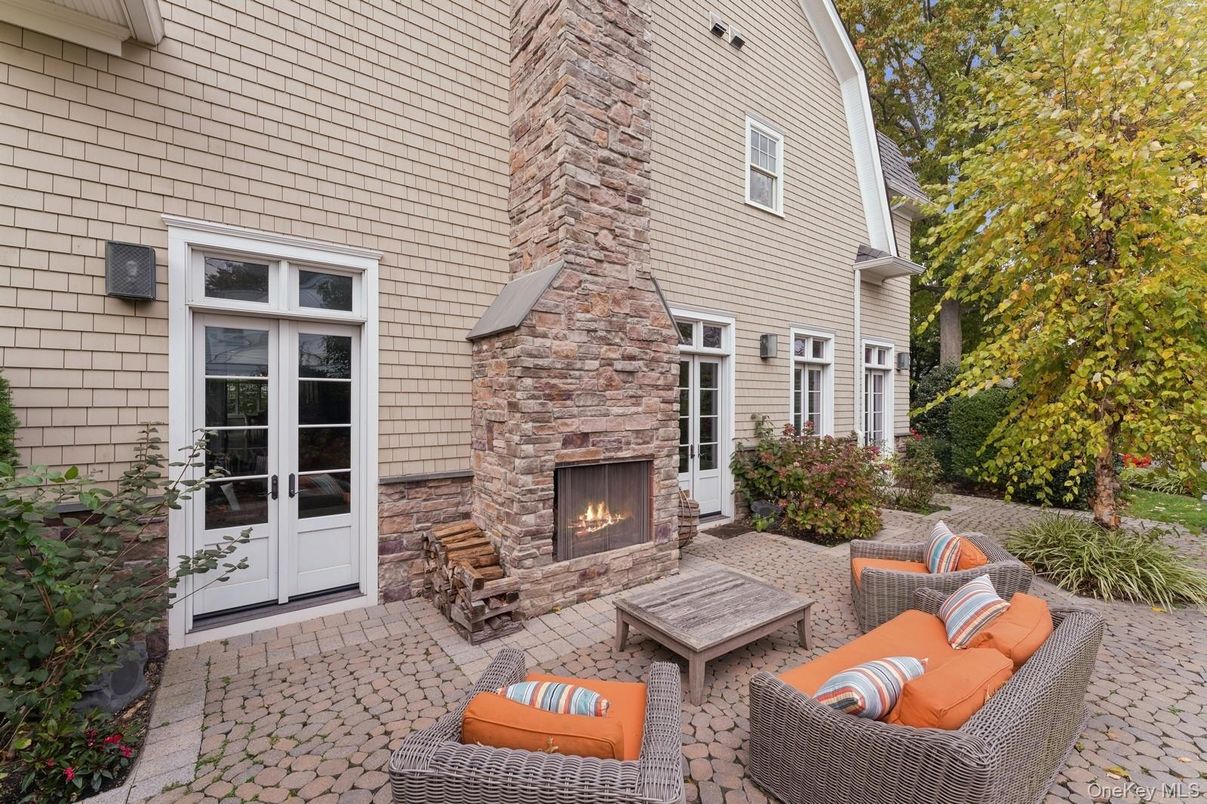 Exterior, Fireplace