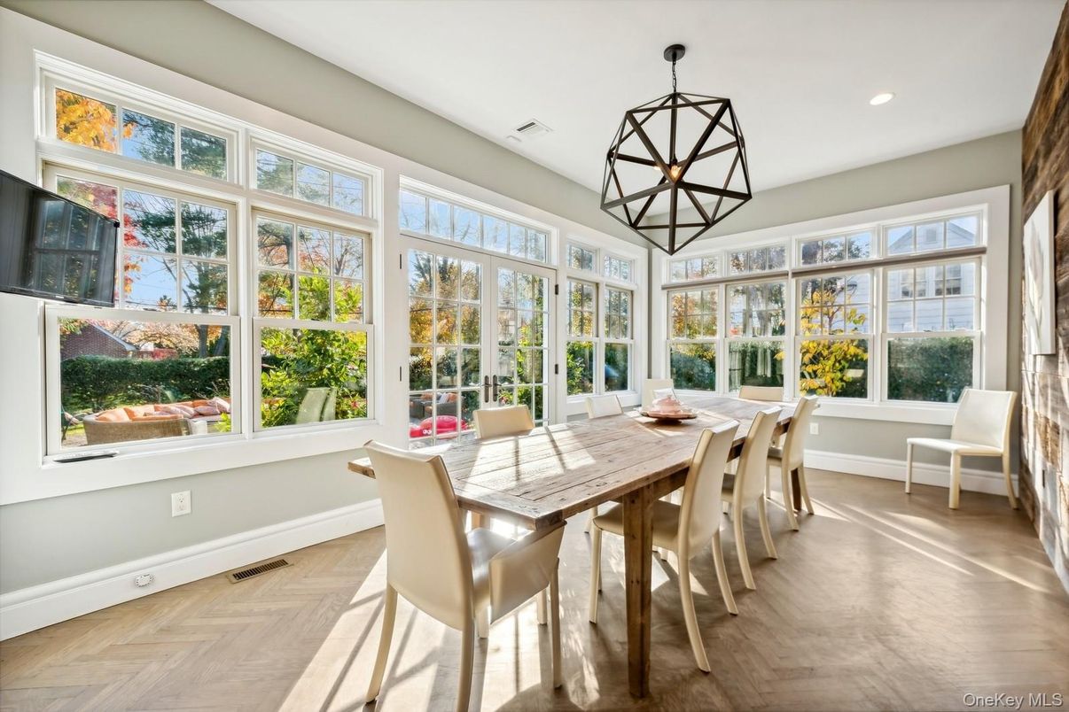 Dining room, Interior, Pendant Lights, Recessed Lighting, Wood Texture Flooring