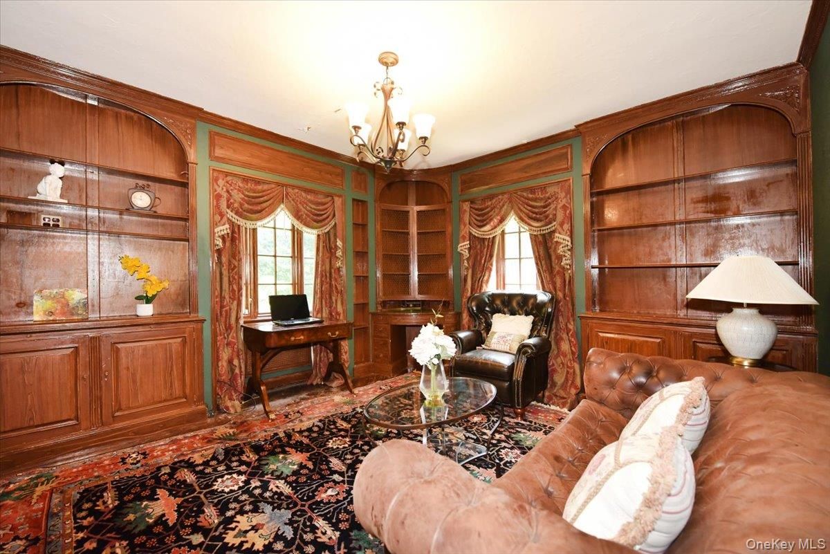 Chandelier, Interior, Living room