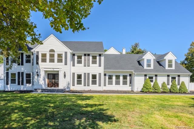 Backyard, Exterior, Facade, Farmhouse