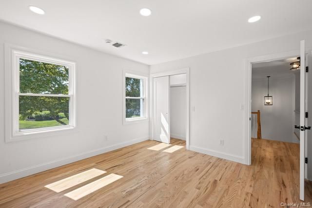 Empty room, Interior, Pendant Lights, Recessed Lighting, Wood Texture Flooring