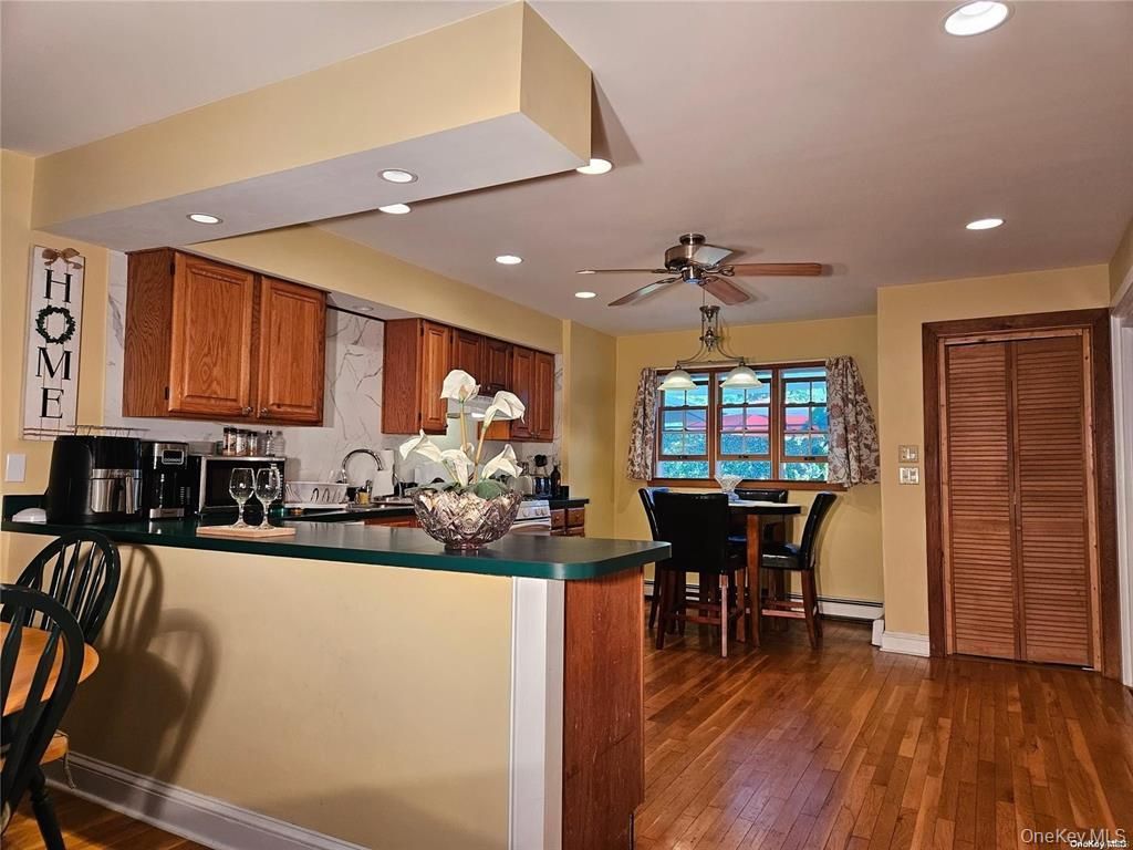 Dining room, Interior, Kitchen, Recessed Lighting, Wood Texture Flooring