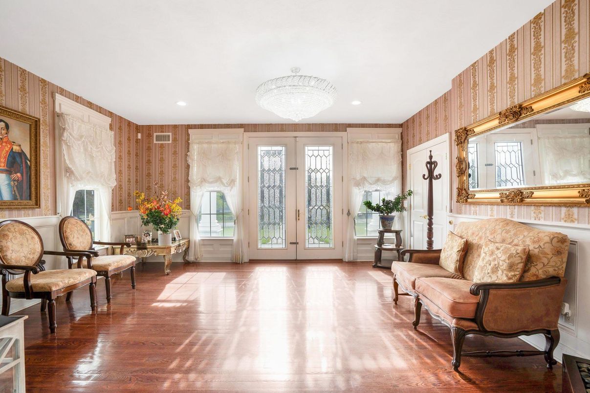 Chandelier, Interior, Recessed Lighting, Wood Texture Flooring