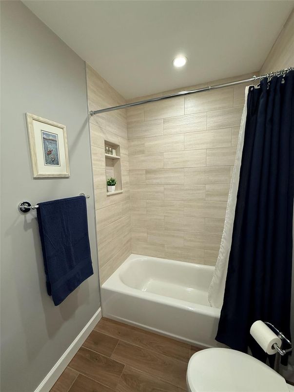 Bathroom, Interior, Recessed Lighting, Wood Texture Flooring