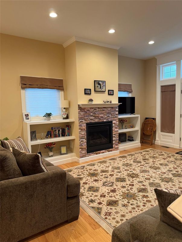 Fireplace, Interior, Living room, Recessed Lighting, Wood Texture Flooring