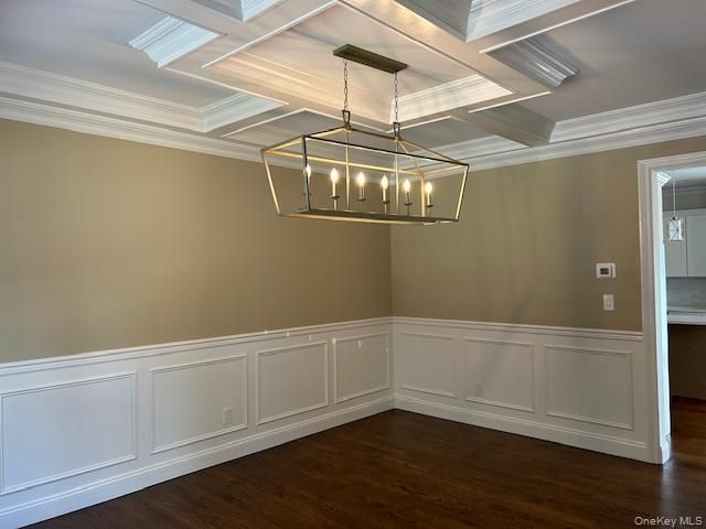 Empty room, Interior, Pendant Lights, Wood Texture Flooring