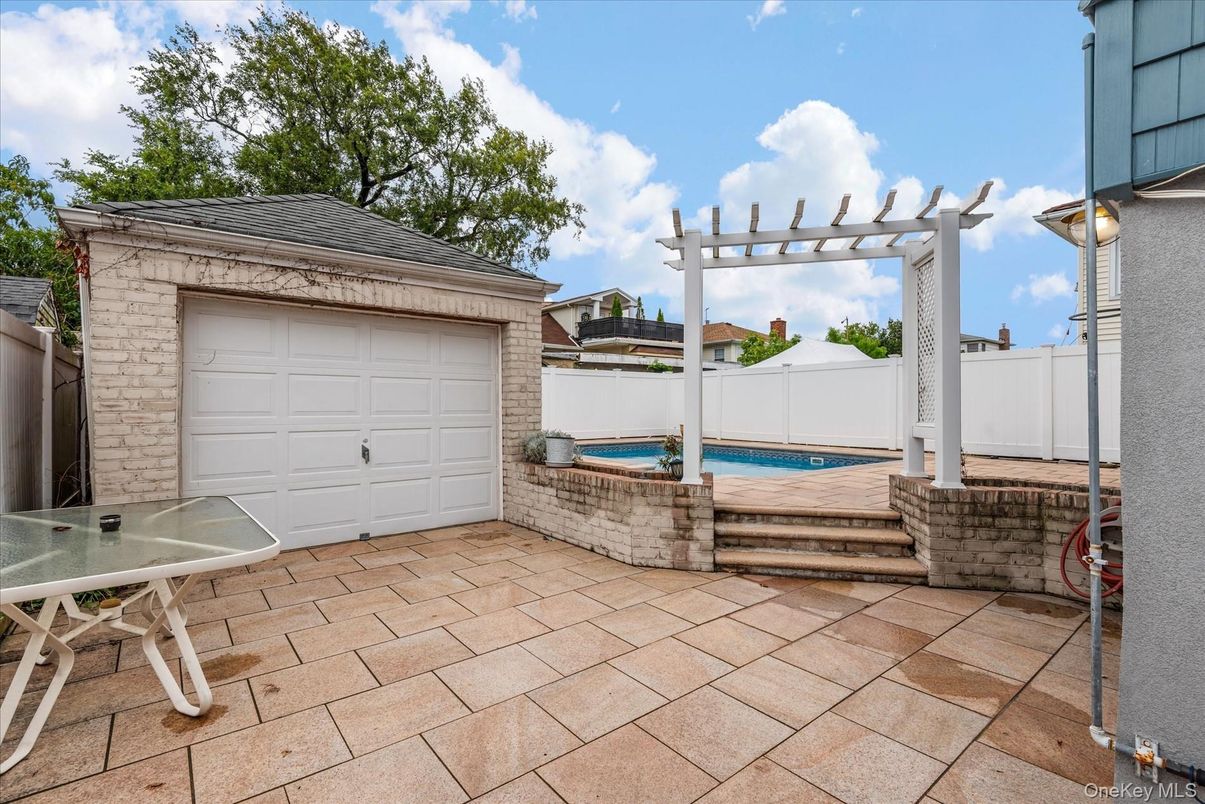 Detached Garage, Exterior, Pool