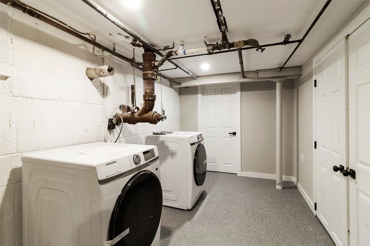 Interior, Washer