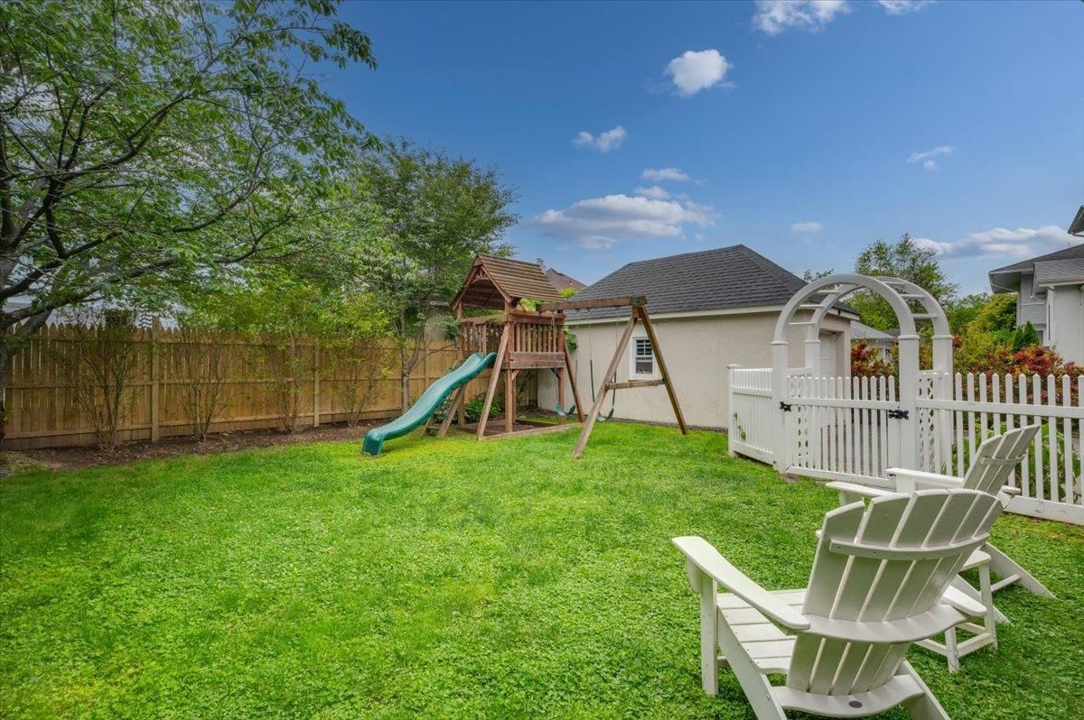 Backyard, Exterior, Playground