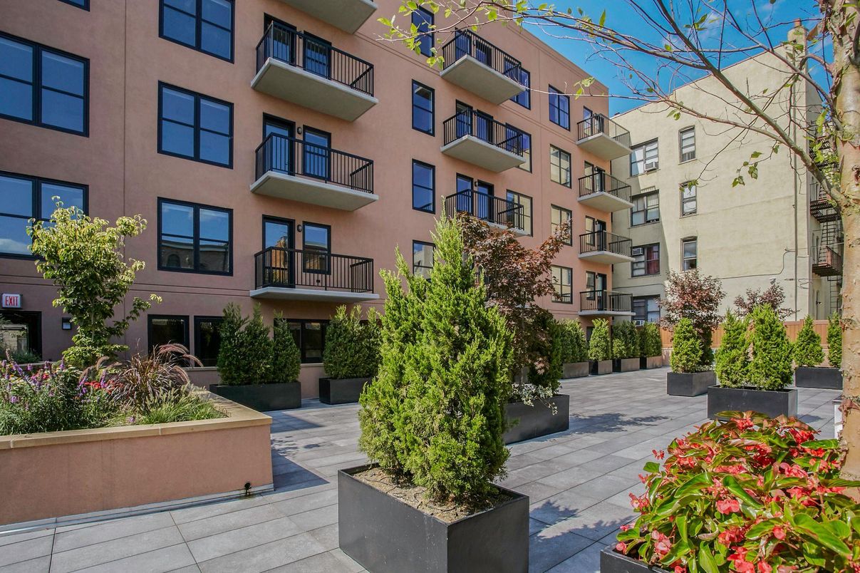 Exterior, Facade, Condo Building
