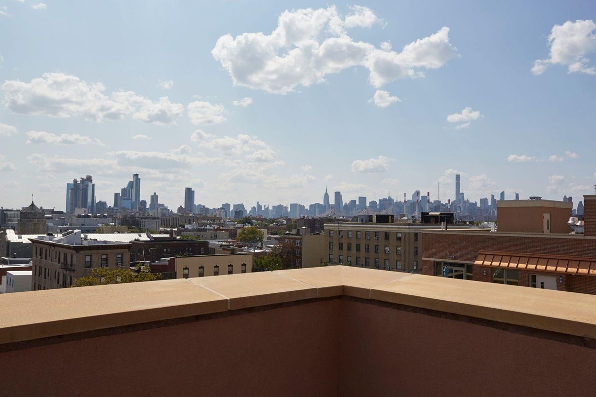 Exterior, Other, Skyline