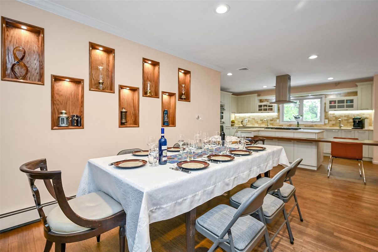 Dining room, Interior, Kitchen, Recessed Lighting, Wood Texture Flooring