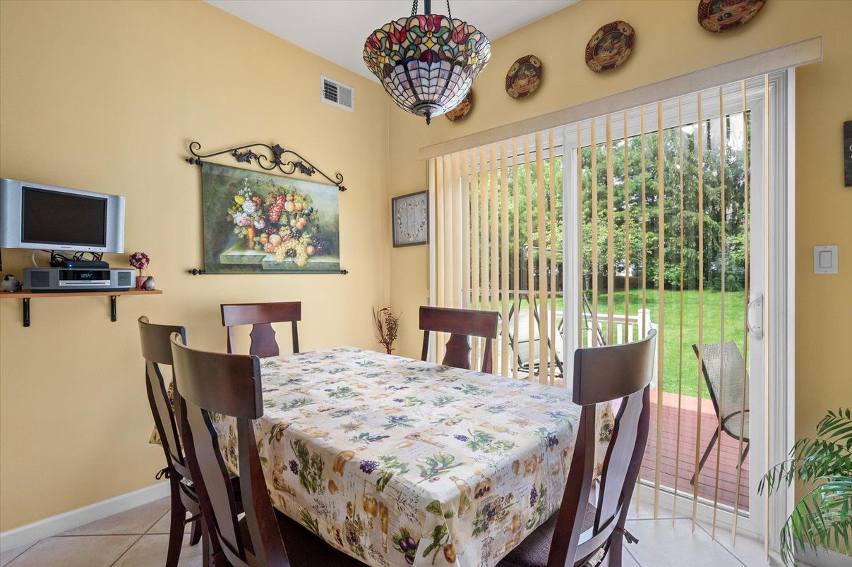 Dining room, Interior, Pendant Lights