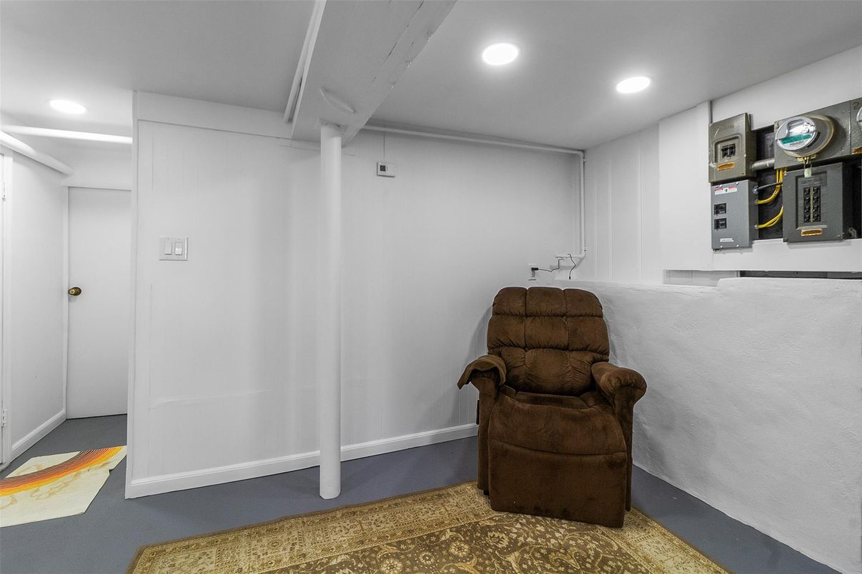 Interior, Recessed Lighting