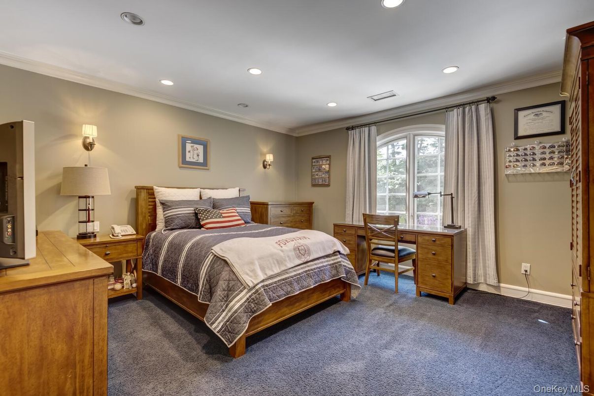 Bedroom, Home Office, Interior, Recessed Lighting