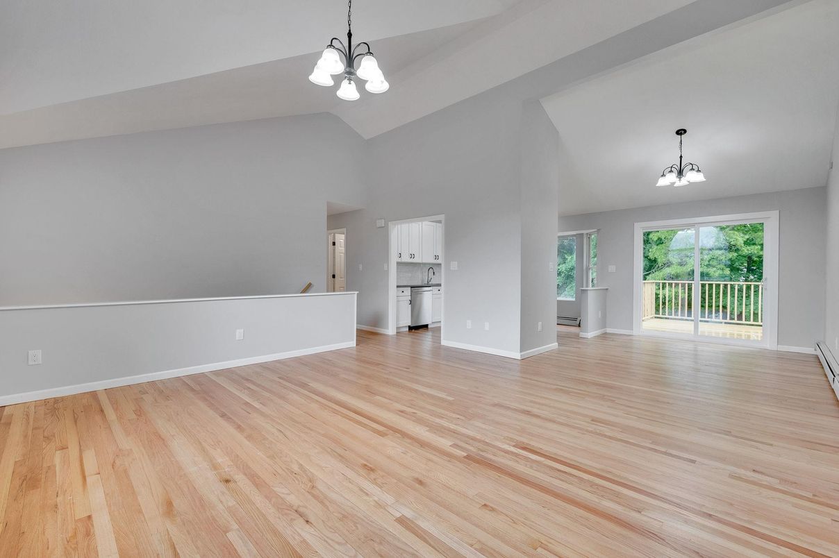 Empty room, Interior, Pendant Lights, Wood Texture Flooring